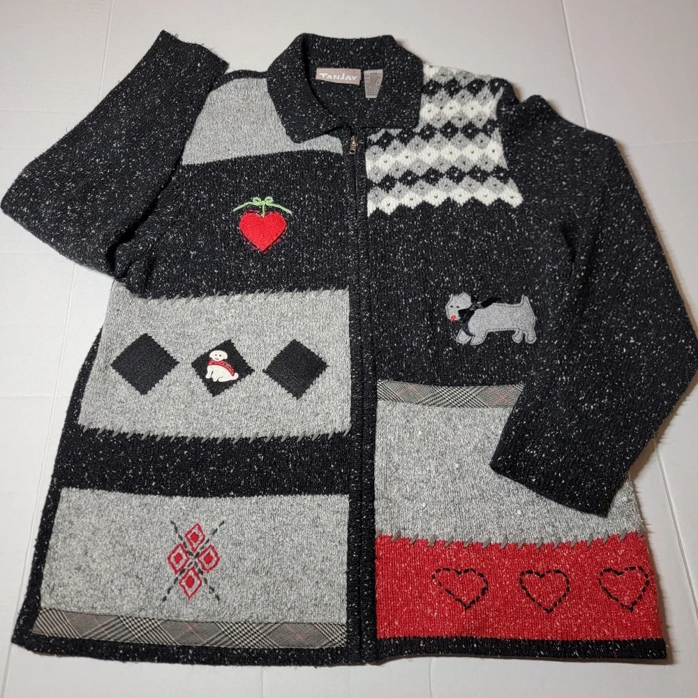 TanJay‎ Patchwork Scotty Dog Zipper Cardigan Sweater Medium Black Gray Red Heart